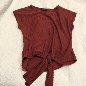 Auburn polka dot knit tie Top